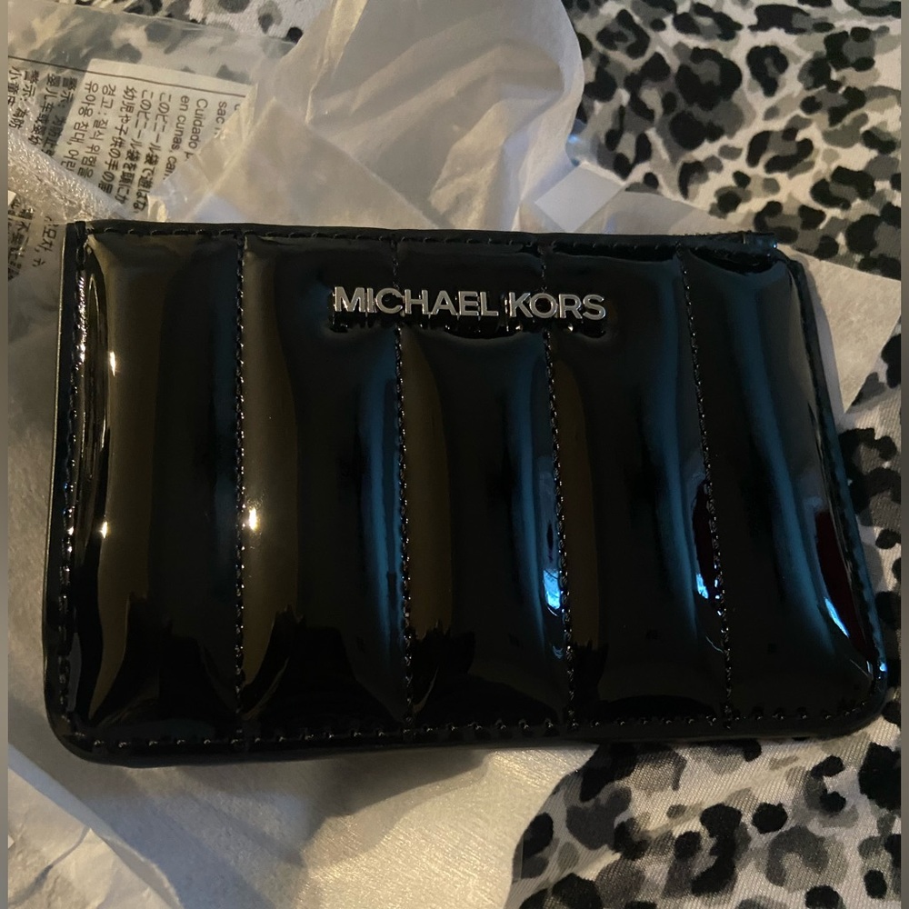 Michael Kors NWT Slim Patent Leather Wallet